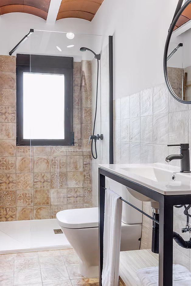 casona baño 2.jpg.avif